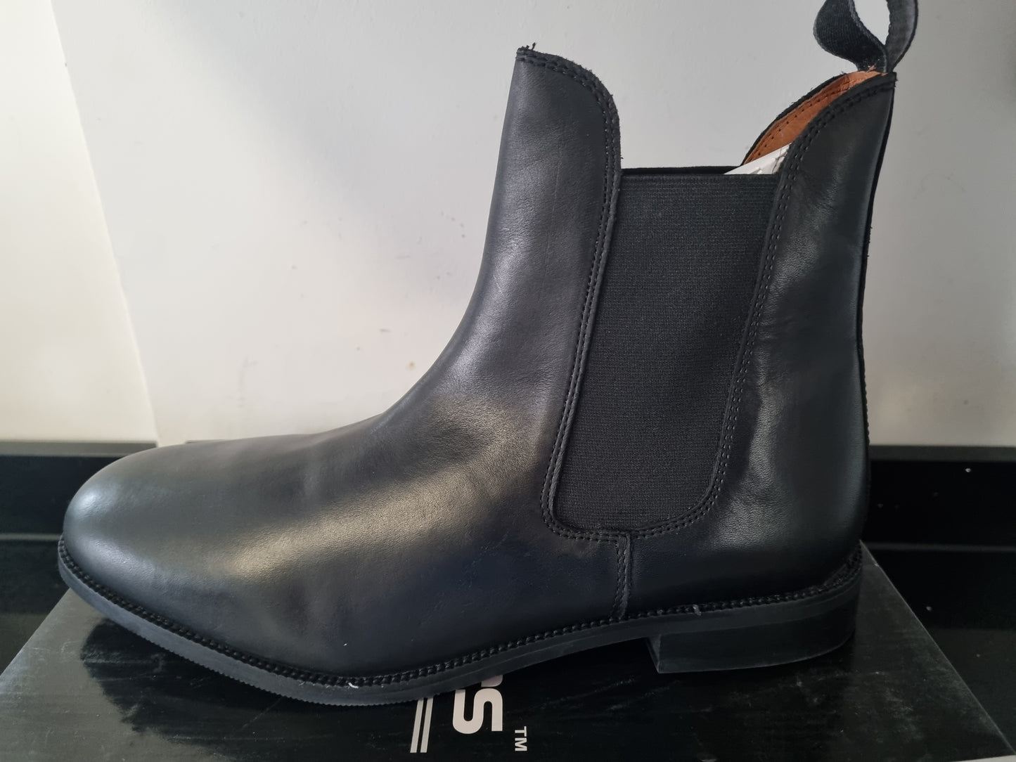 Chelsea Boot by Roamers - Black Leather - (M252A)