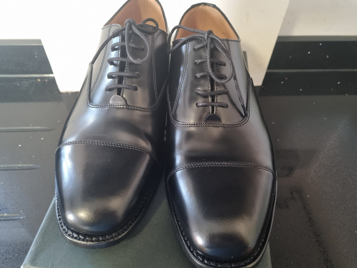 Loake - Hi-Shine Black Leather Oxford Shoe