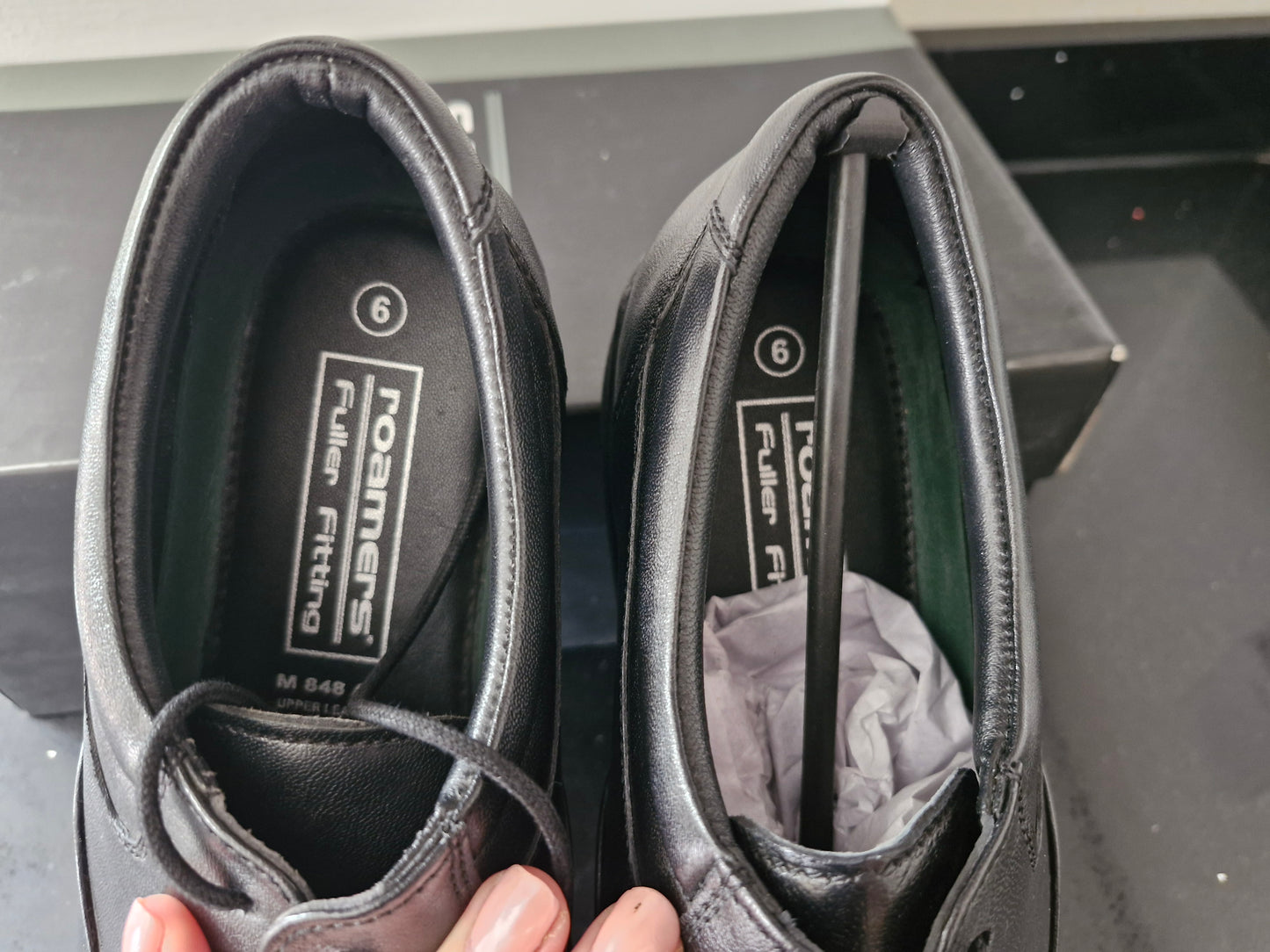 2. Roamers Black Soft Leather Square Toe Shoe Size 6 (M848A)