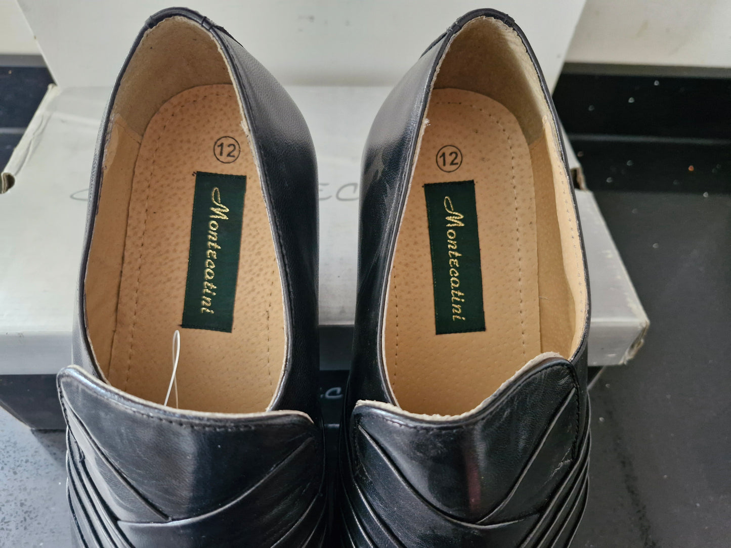 2. Montecatini Black Leather Cross Pleated Tab Front Shoe Size 12 (MT5110A)