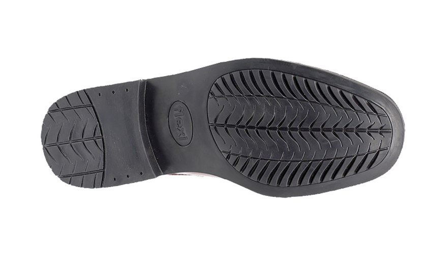 2. Roamers Black Fuller Fitting Plain Gibson Shoe (M234)