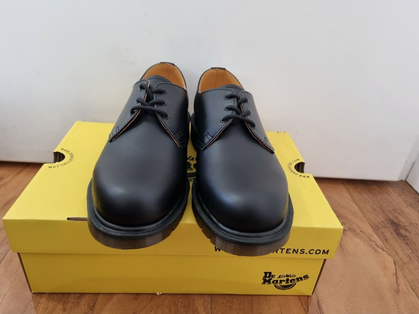 Dr Marten - 3 Eye Gibson Shoe - Black Leather