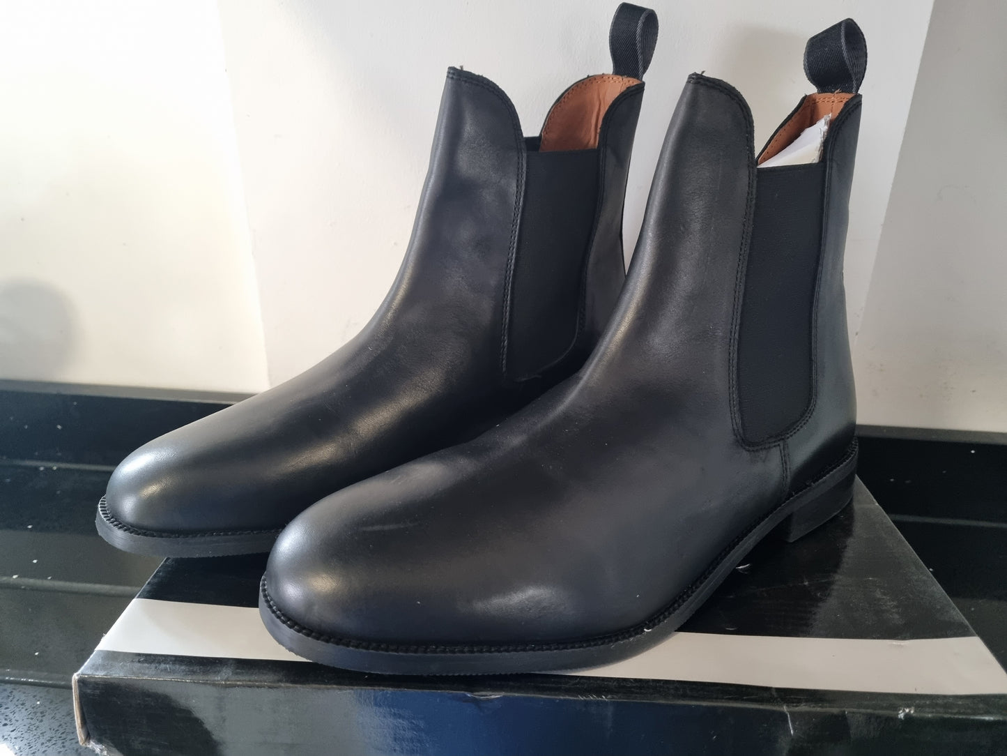 Chelsea Boot by Roamers - Black Leather - (M252A)