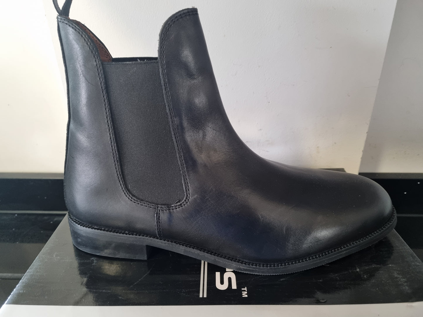 Chelsea Boot by Roamers - Black Leather - (M252A)