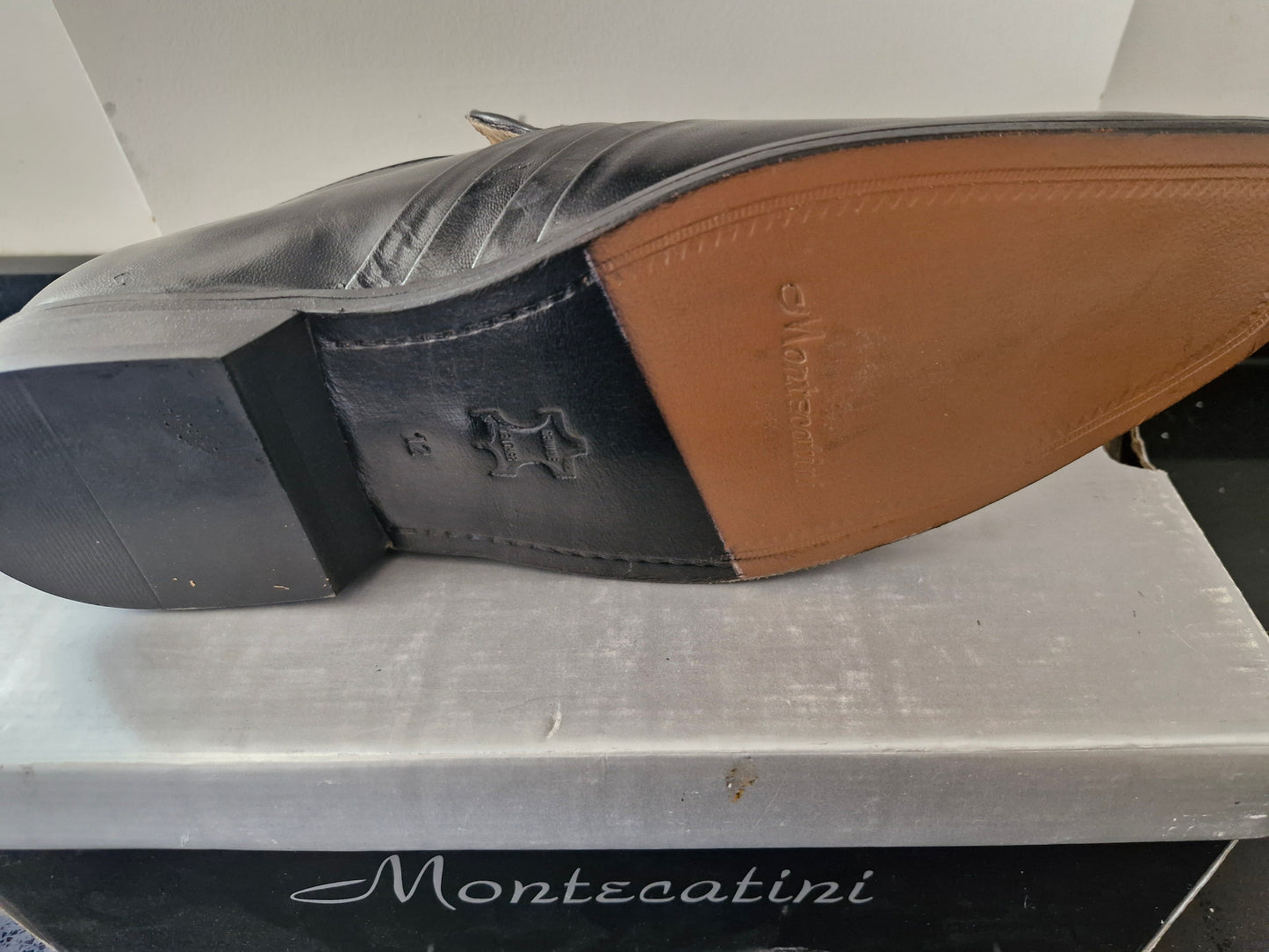 Montecatini Black Leather Cross Pleated Tab Front Shoe Size 12 (MT5110A)