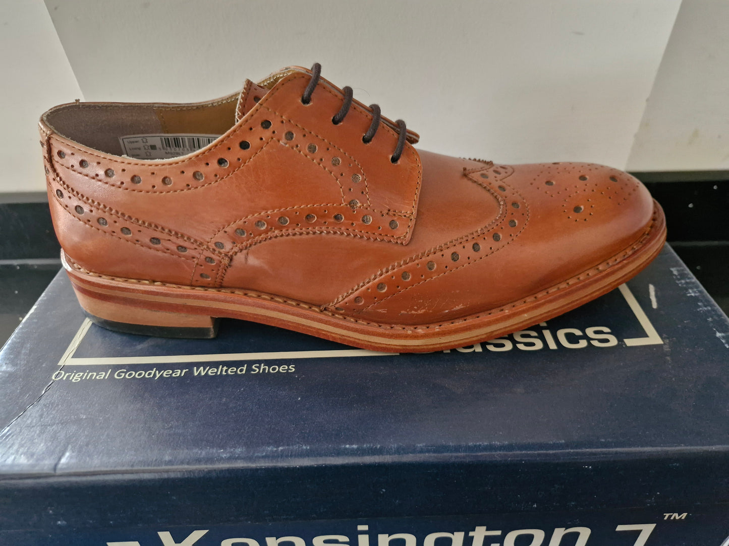 Kensington - Full Brouge Classic – Tan Leather (M929LT)