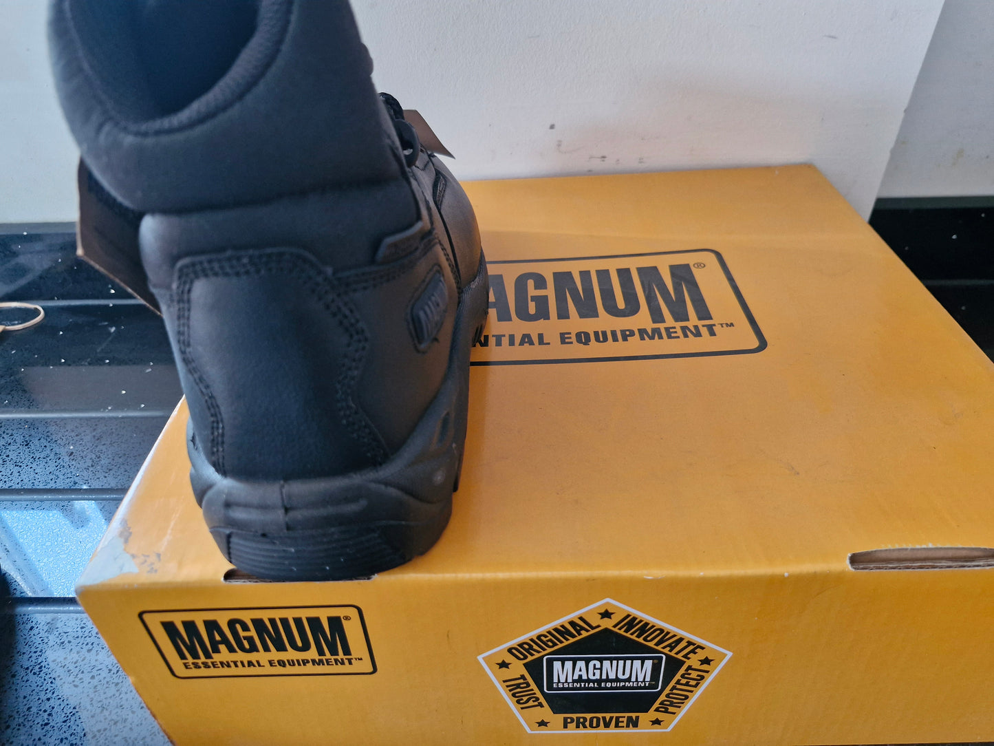 Magnum Boots Precicion Site Master Size 6