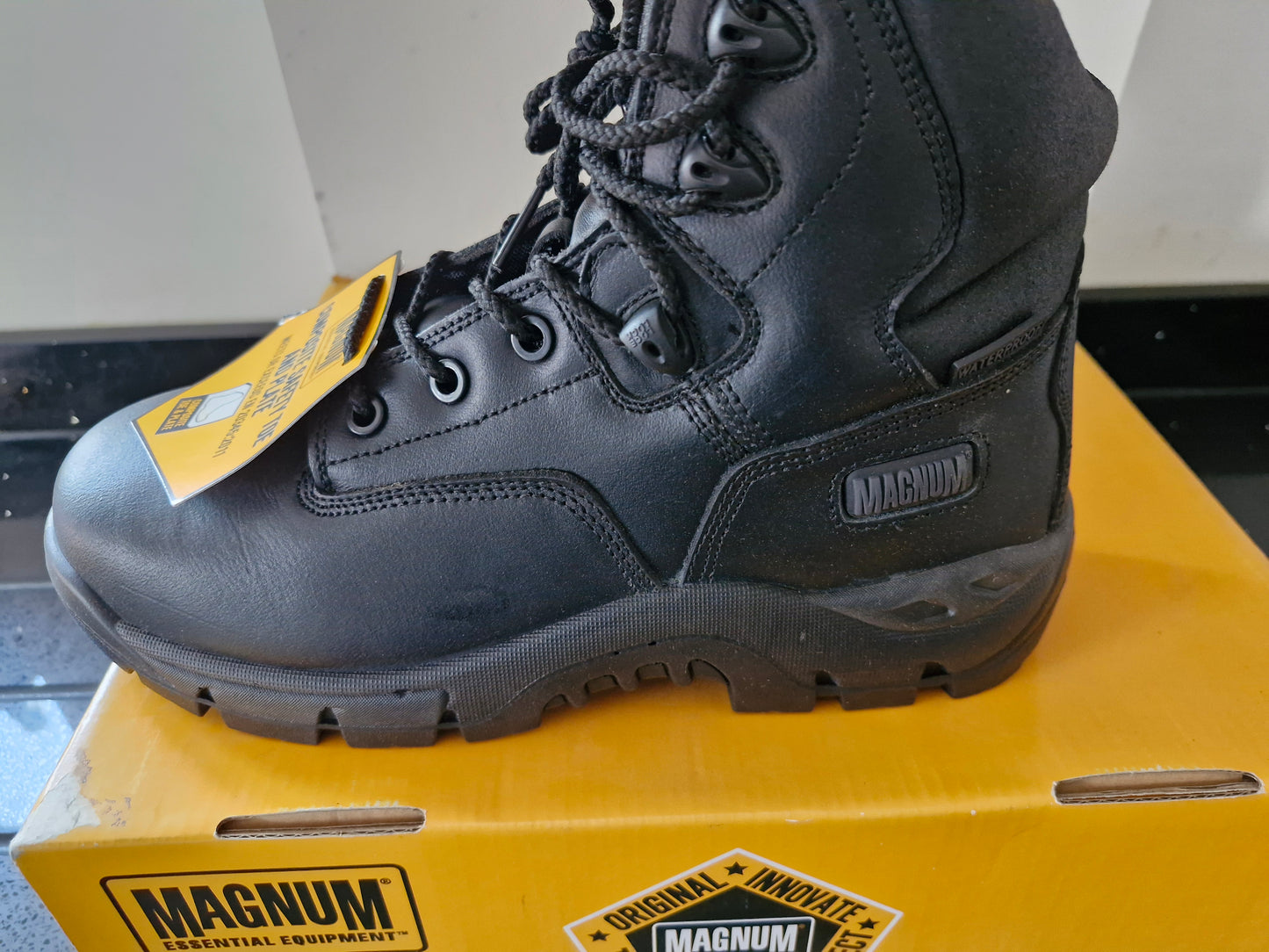 Magnum Boots Precicion Site Master Size 6