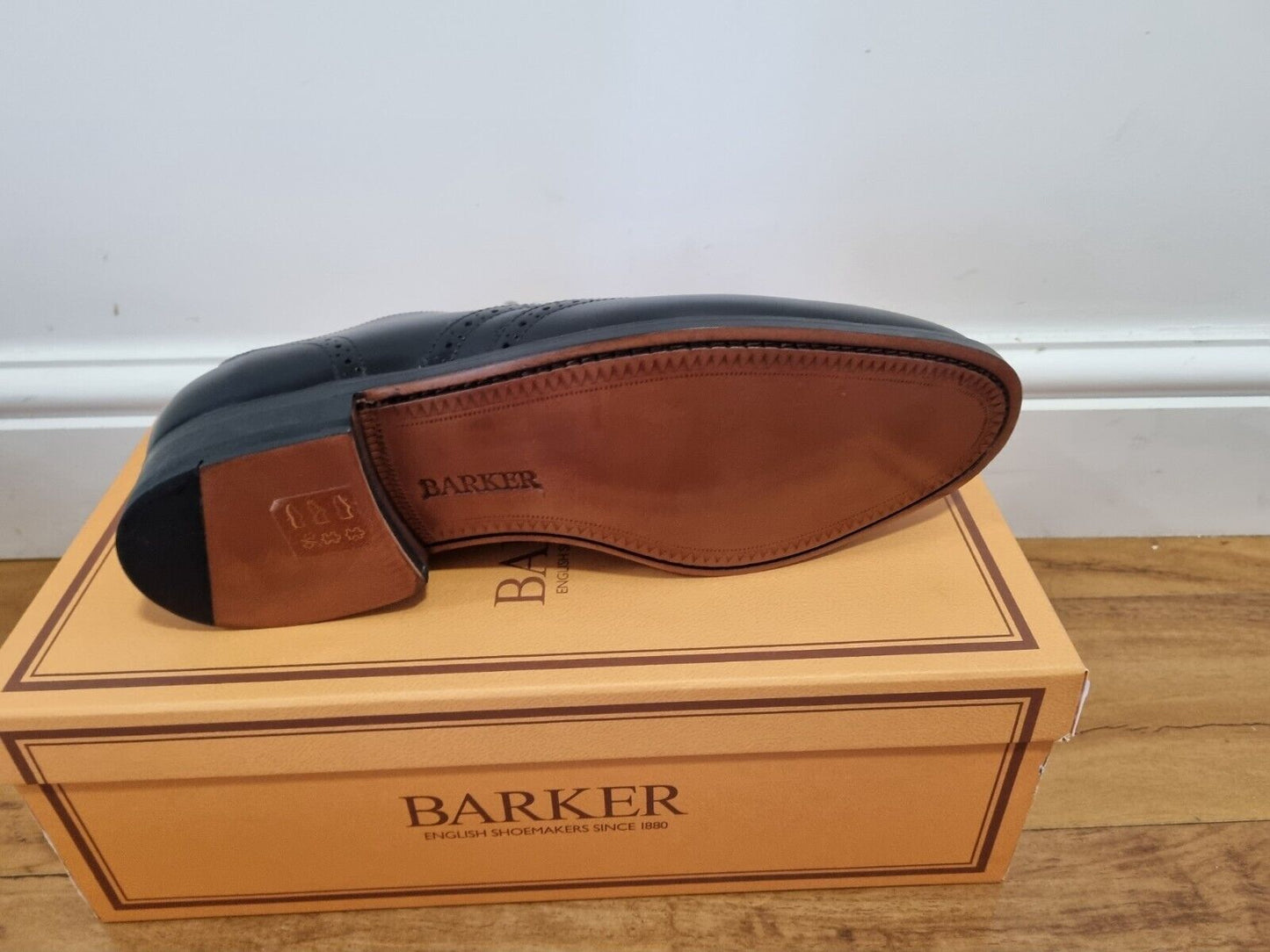 Barker - Glasgow - Black Calf Leather Brogue