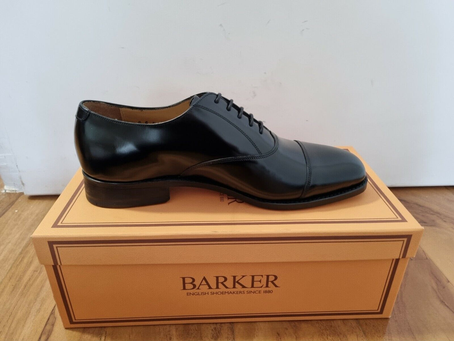 Barker - Luton - Hi-Shine Black Leather Oxford Shoe