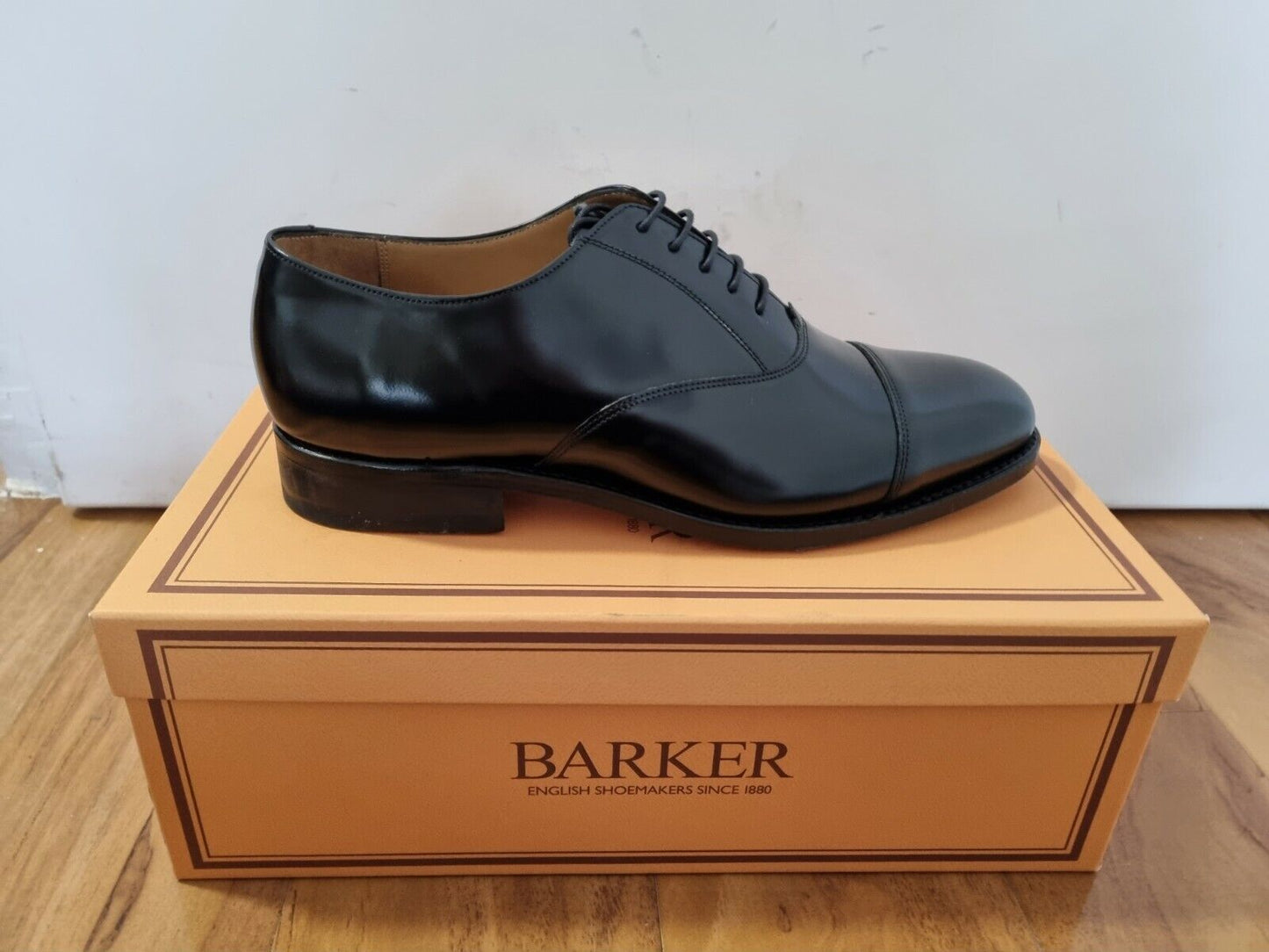 Barker - Luton - Hi-Shine Black Leather Oxford Shoe